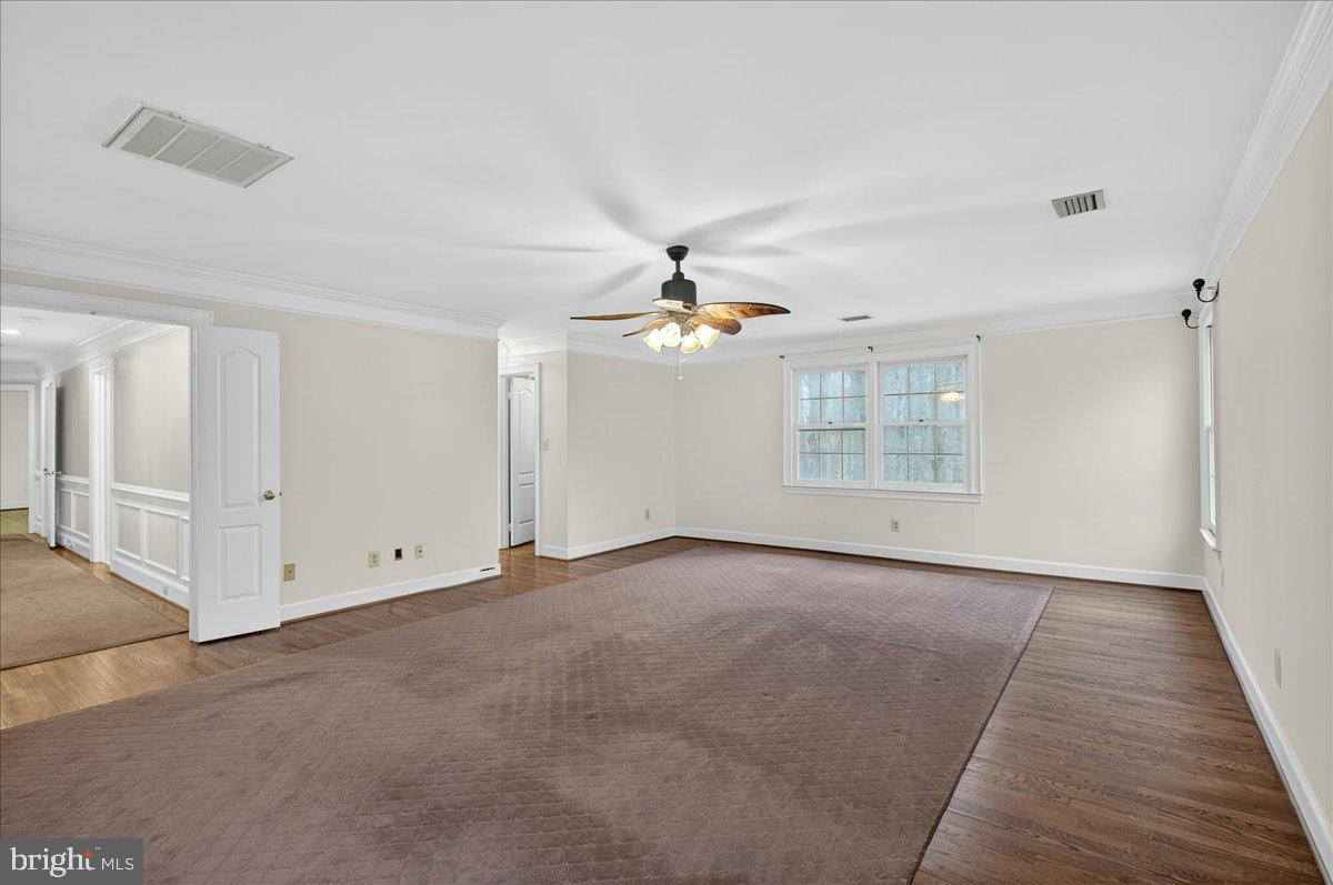 Clifton, Virginia, 20124, United States, 5 Bedrooms Bedrooms, ,6 BathroomsBathrooms,Residential,Active,2025639