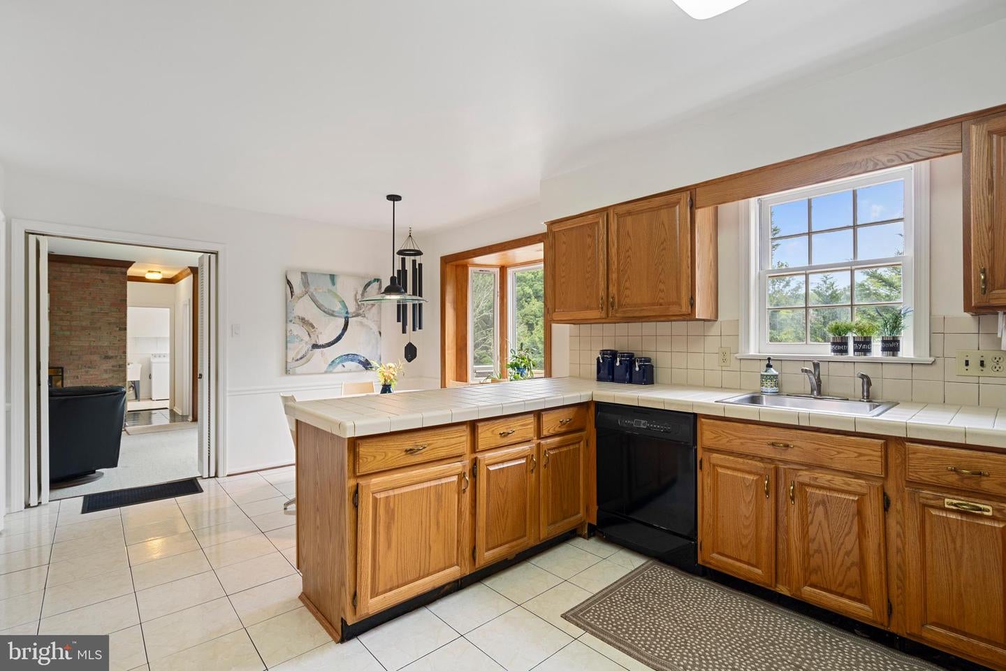 Arlington, Virginia, 22207, United States, 5 Bedrooms Bedrooms, ,4 BathroomsBathrooms,Residential,Active,1843845