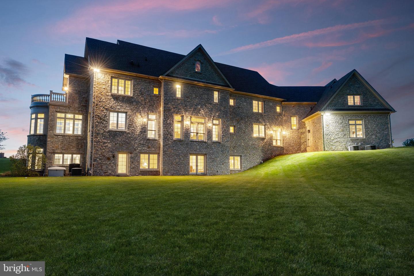Newtown, Pennsylvania, 18940, United States, 5 Bedrooms Bedrooms, ,6 BathroomsBathrooms,Residential,Active,2044188