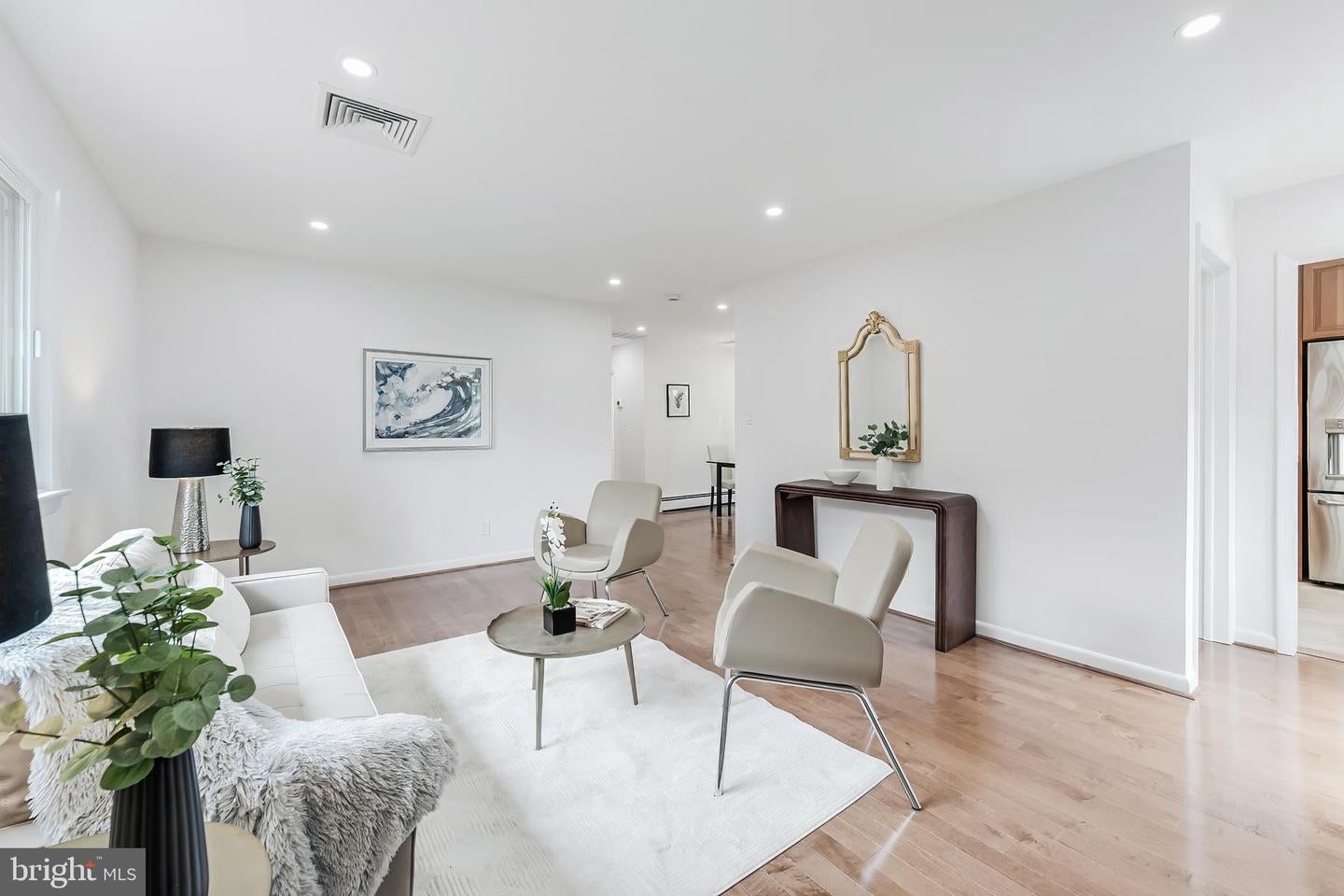 Arlington, Virginia, 22204, United States, 4 Bedrooms Bedrooms, ,3 BathroomsBathrooms,Residential,Active,2045018