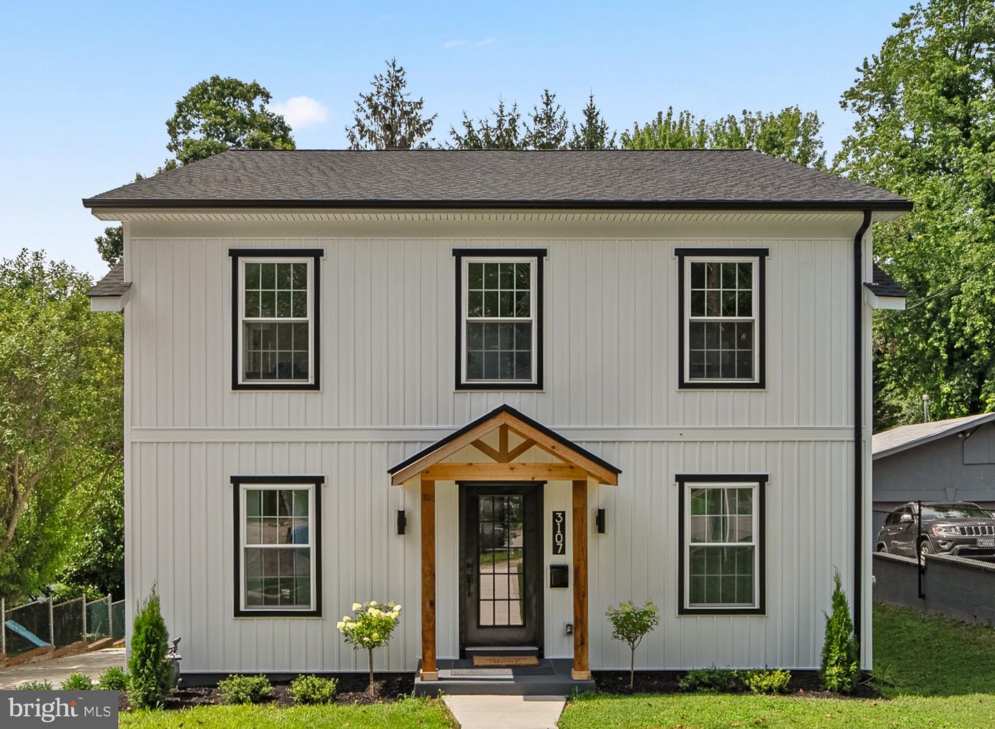 Kensington, Maryland, 20895, United States, 5 Bedrooms Bedrooms, ,4 BathroomsBathrooms,Residential,Active,1904171