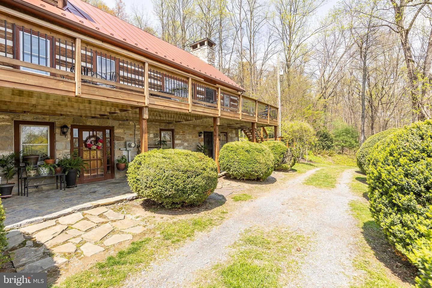 Winchester, Virginia, 22602, United States, 4 Bedrooms Bedrooms, ,4 BathroomsBathrooms,Residential,Active,2041509