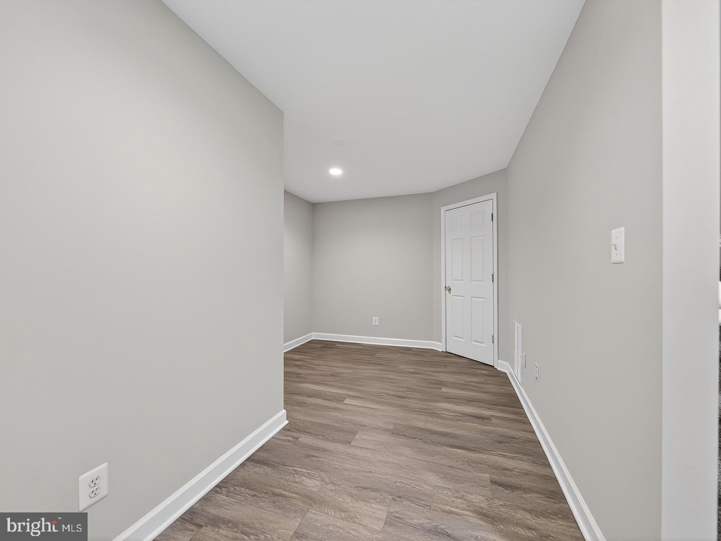 Bethesda, Maryland, 20817, United States, 4 Bedrooms Bedrooms, ,4 BathroomsBathrooms,Residential,Contingent,2006852