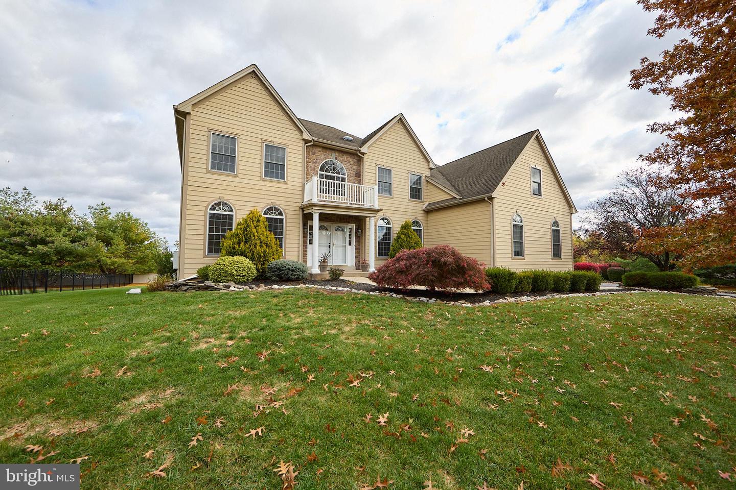 Blue Bell, Pennsylvania, 19422, United States, 4 Bedrooms Bedrooms, ,6 BathroomsBathrooms,Residential,Active,2008012