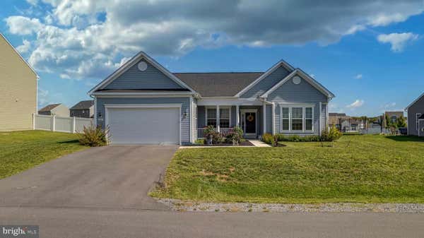 585 CALVERT CIR, BUNKER HILL, WV 25413 - Image 1