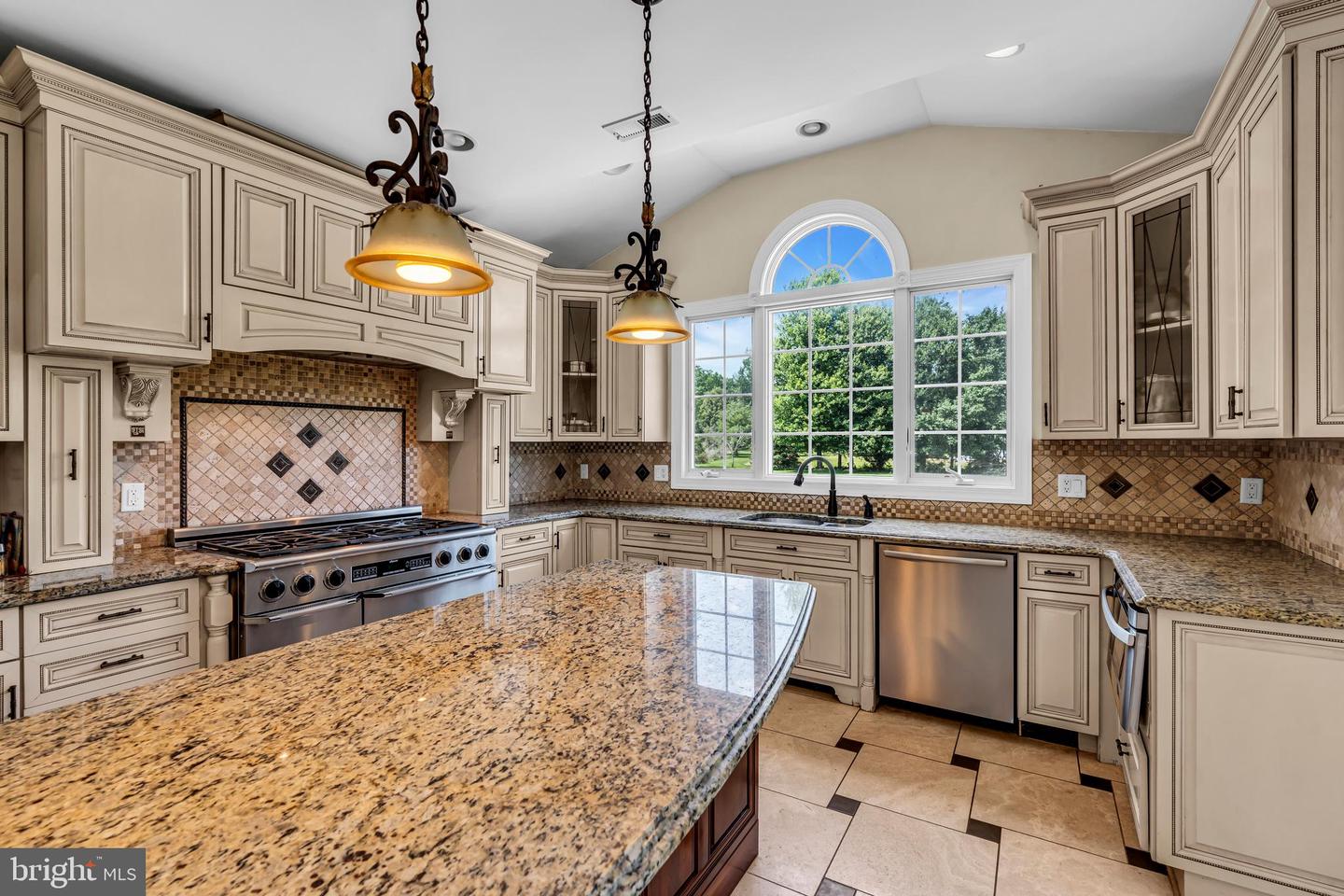 Farmingdale, New Jersey, 07727, United States, ,6 BathroomsBathrooms,Residential,Active,1868131