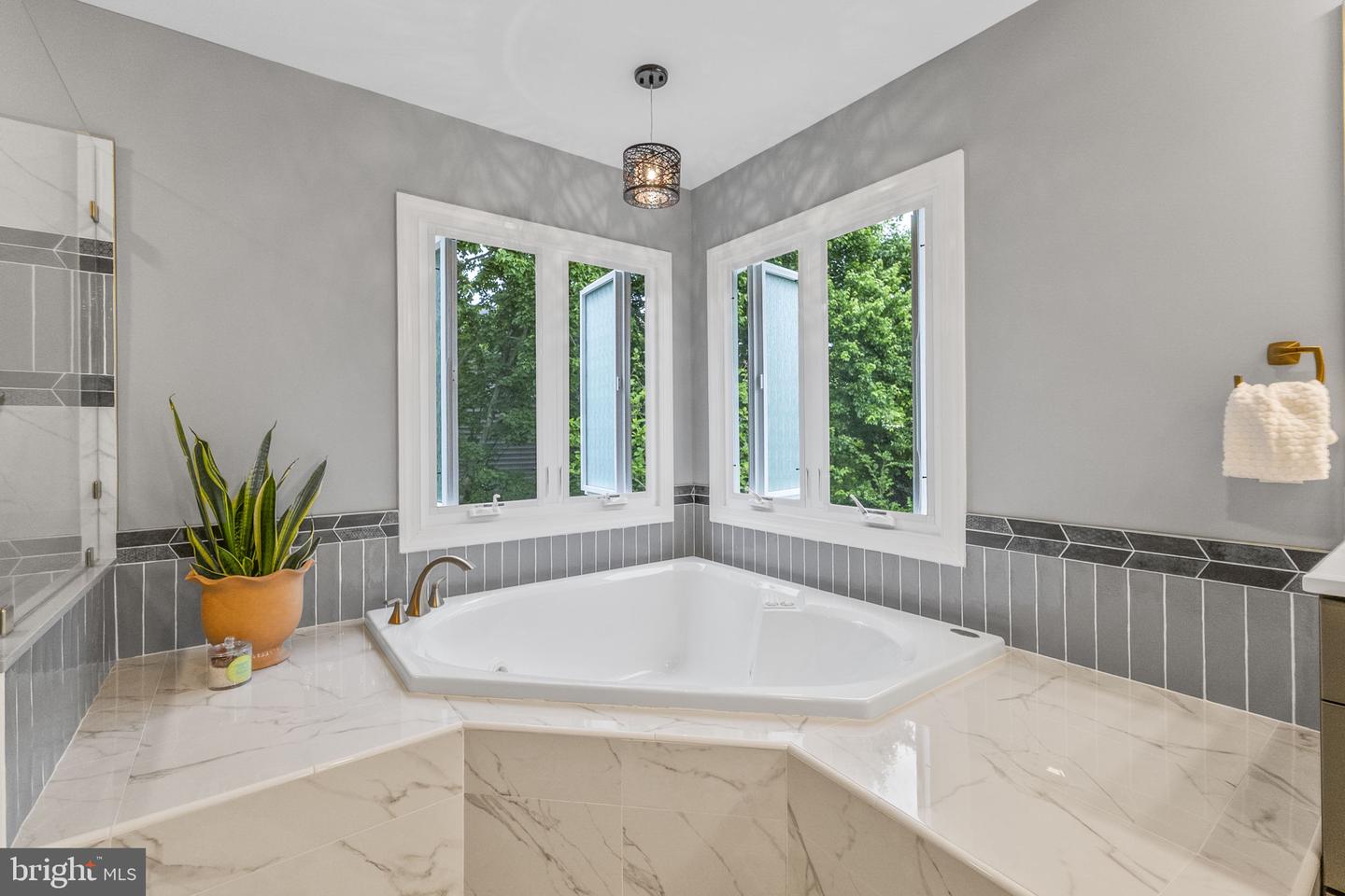 Poolesville, Maryland, 20837, United States, 4 Bedrooms Bedrooms, ,5 BathroomsBathrooms,Residential,Active,2052019