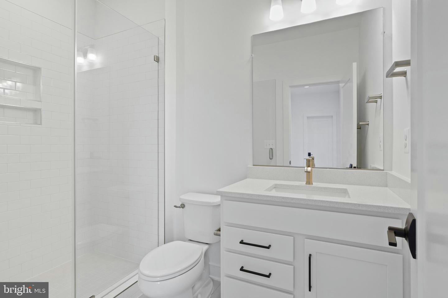 Falls Church, Virginia, 22046, United States, 4 Bedrooms Bedrooms, ,5 BathroomsBathrooms,Residential,Contingent,1702402