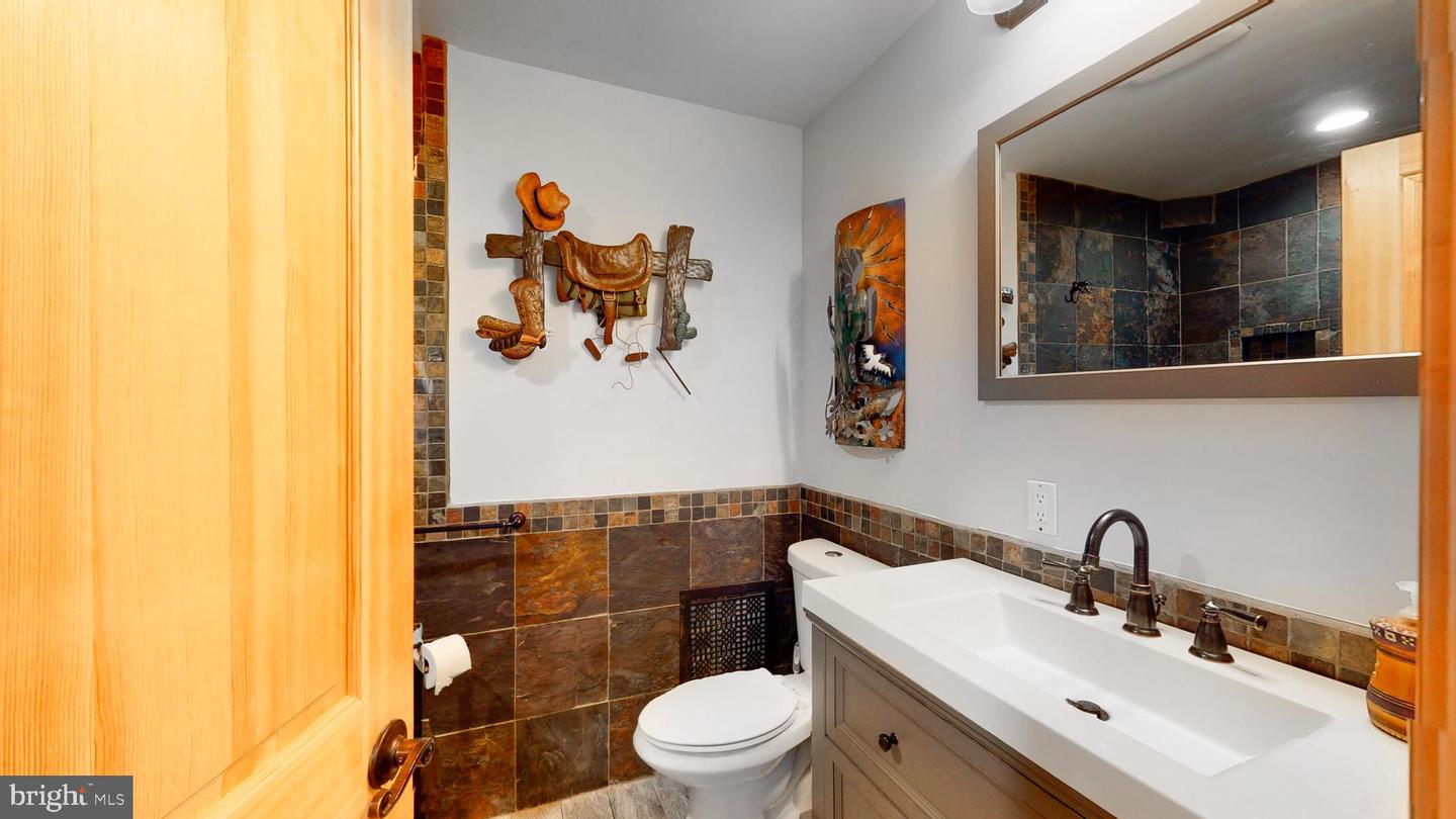 Broomall, Pennsylvania, 19008, United States, 6 Bedrooms Bedrooms, ,8 BathroomsBathrooms,Residential,Active,1738458