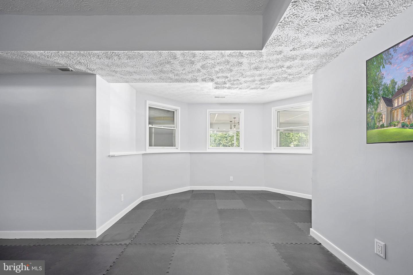 Spotsylvania, Virginia, 22551, United States, 5 Bedrooms Bedrooms, ,5 BathroomsBathrooms,Residential,Contingent,1893243