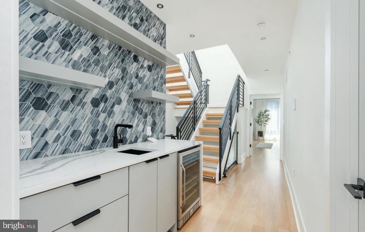 Philadelphia, Pennsylvania, 19125, United States, 4 Bedrooms Bedrooms, ,4 BathroomsBathrooms,Residential,Active,2008922