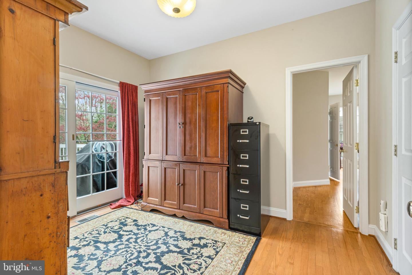 Annapolis, Maryland, 21403, United States, 4 Bedrooms Bedrooms, ,3 BathroomsBathrooms,Residential,Active,1941139