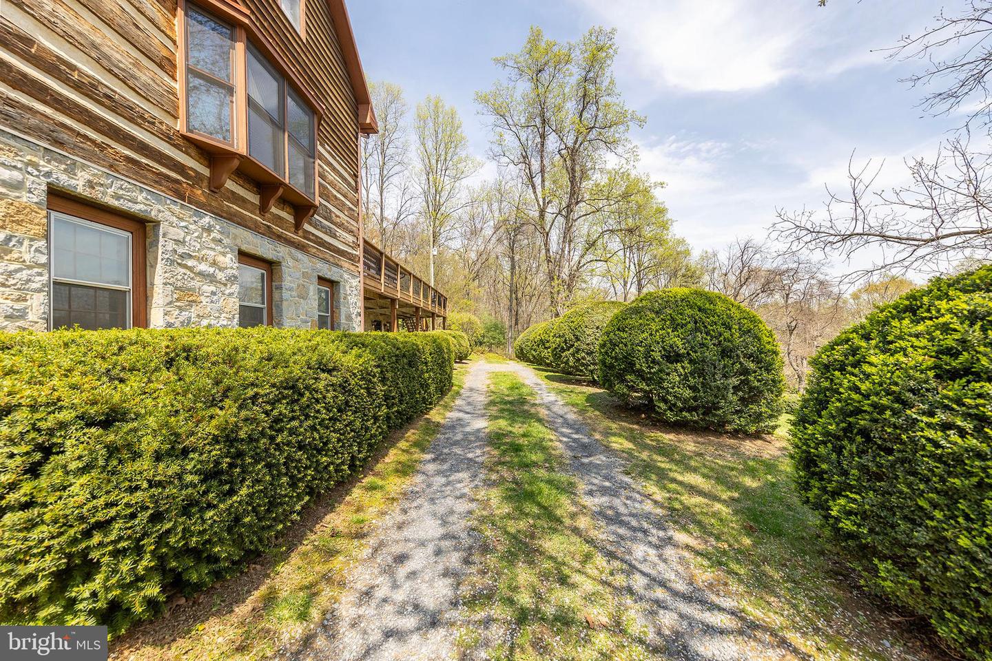 Winchester, Virginia, 22602, United States, 4 Bedrooms Bedrooms, ,4 BathroomsBathrooms,Residential,Active,2041509