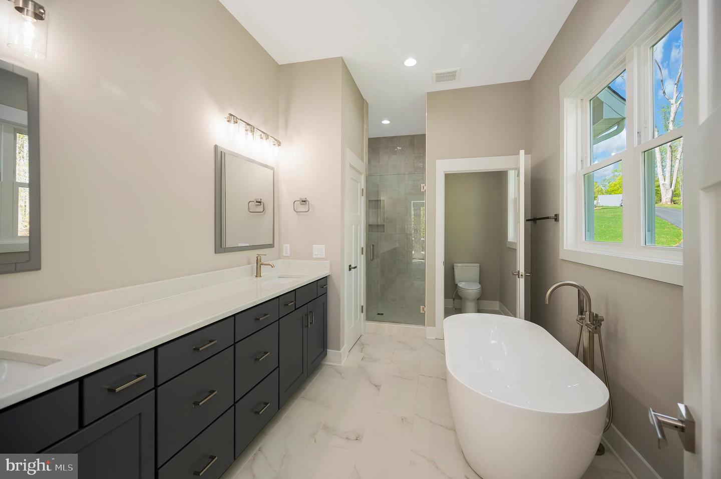 Bumpass, Virginia, 23024, United States, 5 Bedrooms Bedrooms, ,5 BathroomsBathrooms,Residential,Active,1877800