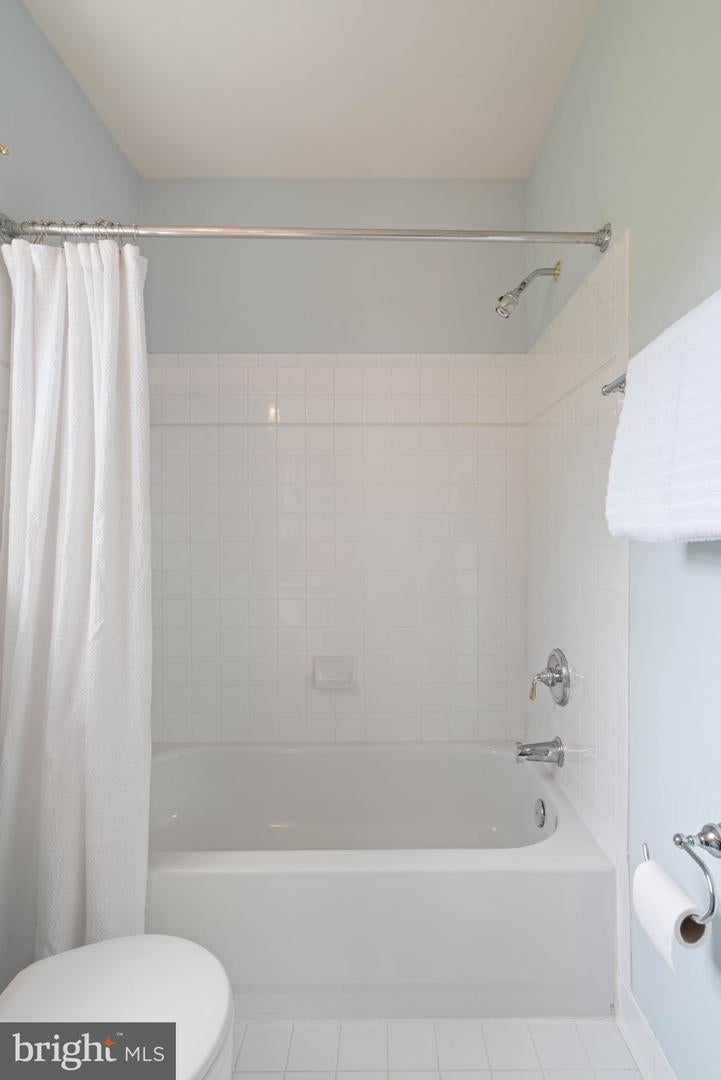 Springfield, Virginia, 22153, United States, 6 Bedrooms Bedrooms, ,6 BathroomsBathrooms,Residential,Active,2044593