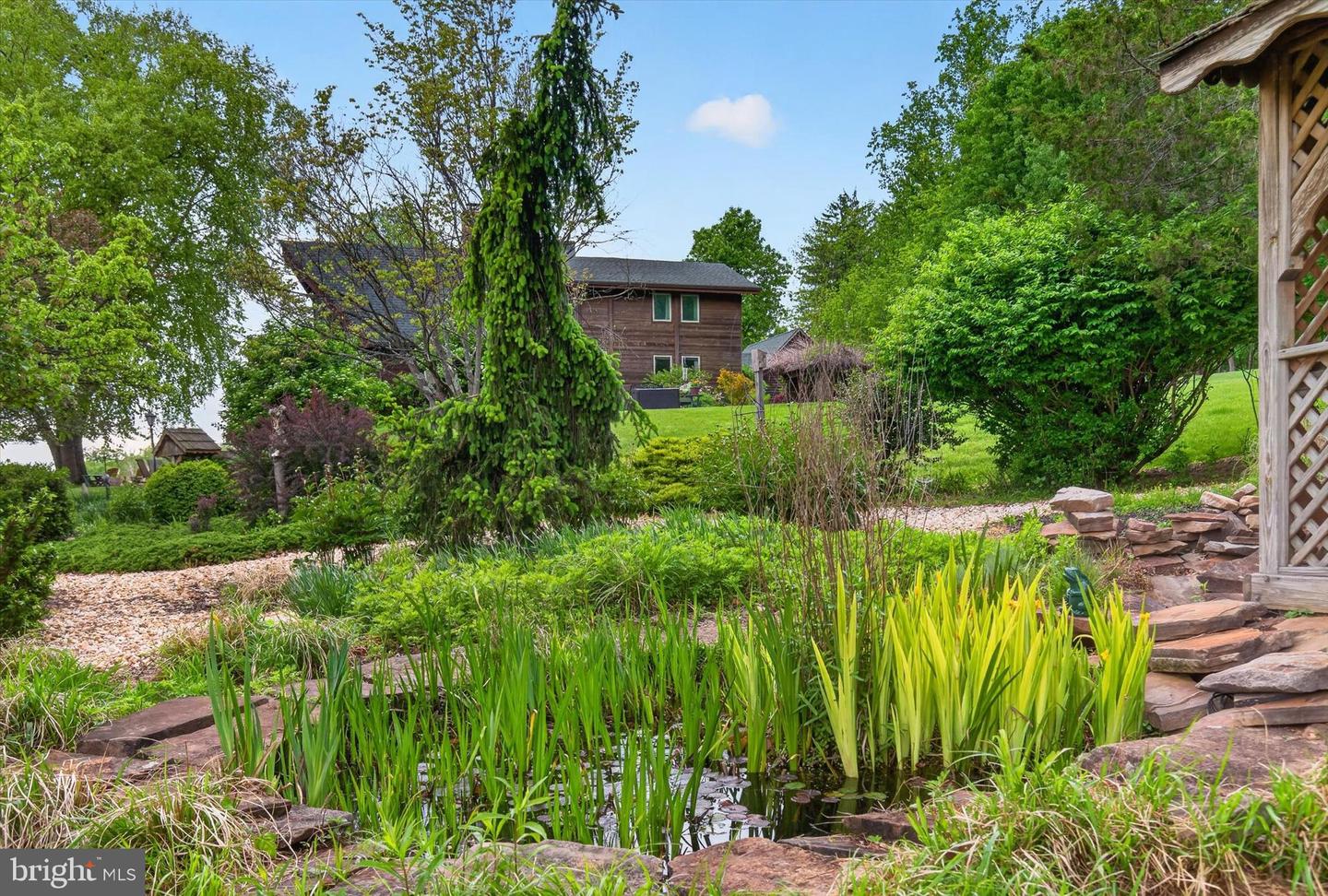 Harrisburg, Pennsylvania, 17112, United States, 3 Bedrooms Bedrooms, ,4 BathroomsBathrooms,Residential,Active,2045613