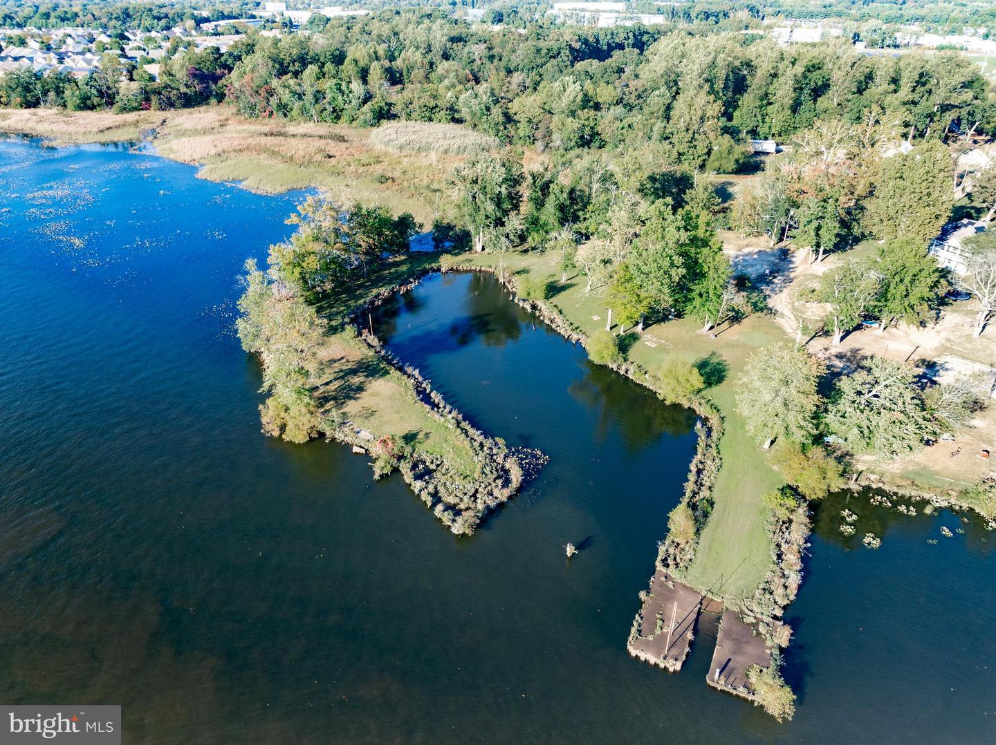 Delanco, New Jersey, 08075, United States, 5 Bedrooms Bedrooms, ,3 BathroomsBathrooms,Residential,Active,1914605