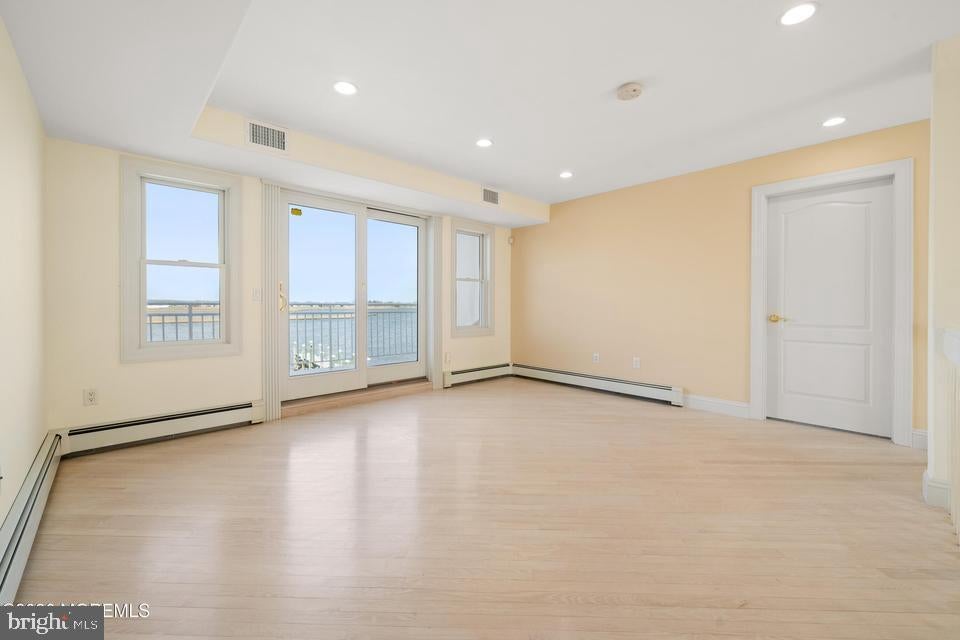 Bayville, New Jersey, 08721, United States, 5 Bedrooms Bedrooms, ,6 BathroomsBathrooms,Residential,Active,2035591
