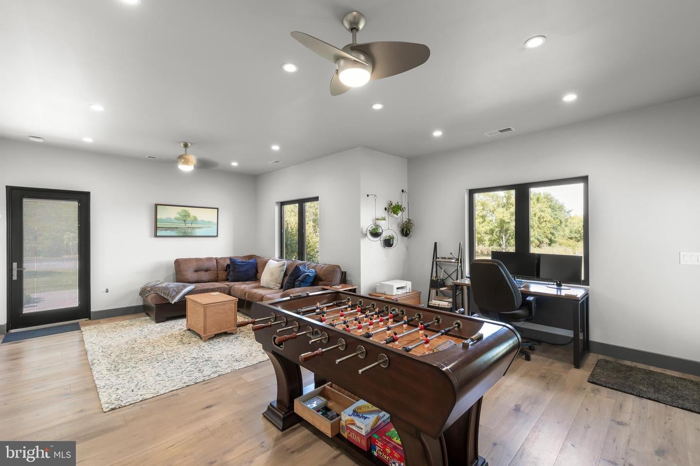 Berryville, Virginia, 22611, United States, 4 Bedrooms Bedrooms, ,4 BathroomsBathrooms,Residential,Active,1945547