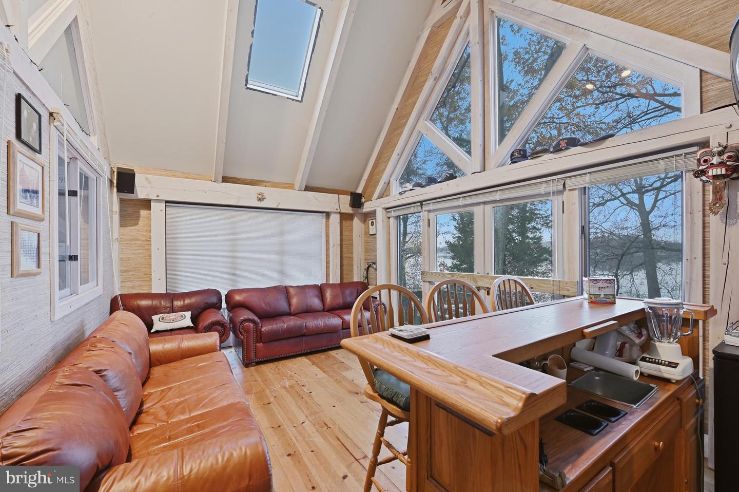 Queenstown, Maryland, 21658, United States, 4 Bedrooms Bedrooms, ,3 BathroomsBathrooms,Residential,Active,1998763