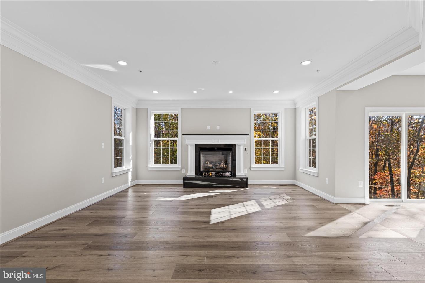 Fort Washington, Maryland, 20744, United States, 5 Bedrooms Bedrooms, ,4 BathroomsBathrooms,Residential,Active,1987253