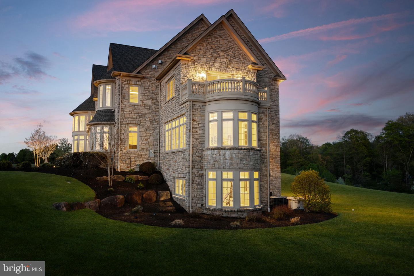 Newtown, Pennsylvania, 18940, United States, 5 Bedrooms Bedrooms, ,6 BathroomsBathrooms,Residential,Active,2044188