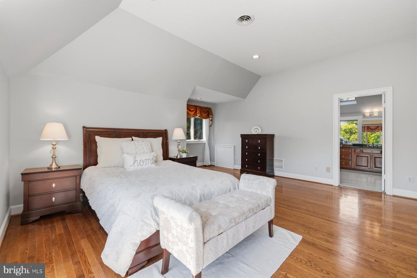 North Potomac, Maryland, 20878, United States, 5 Bedrooms Bedrooms, ,6 BathroomsBathrooms,Residential,Active,2045699