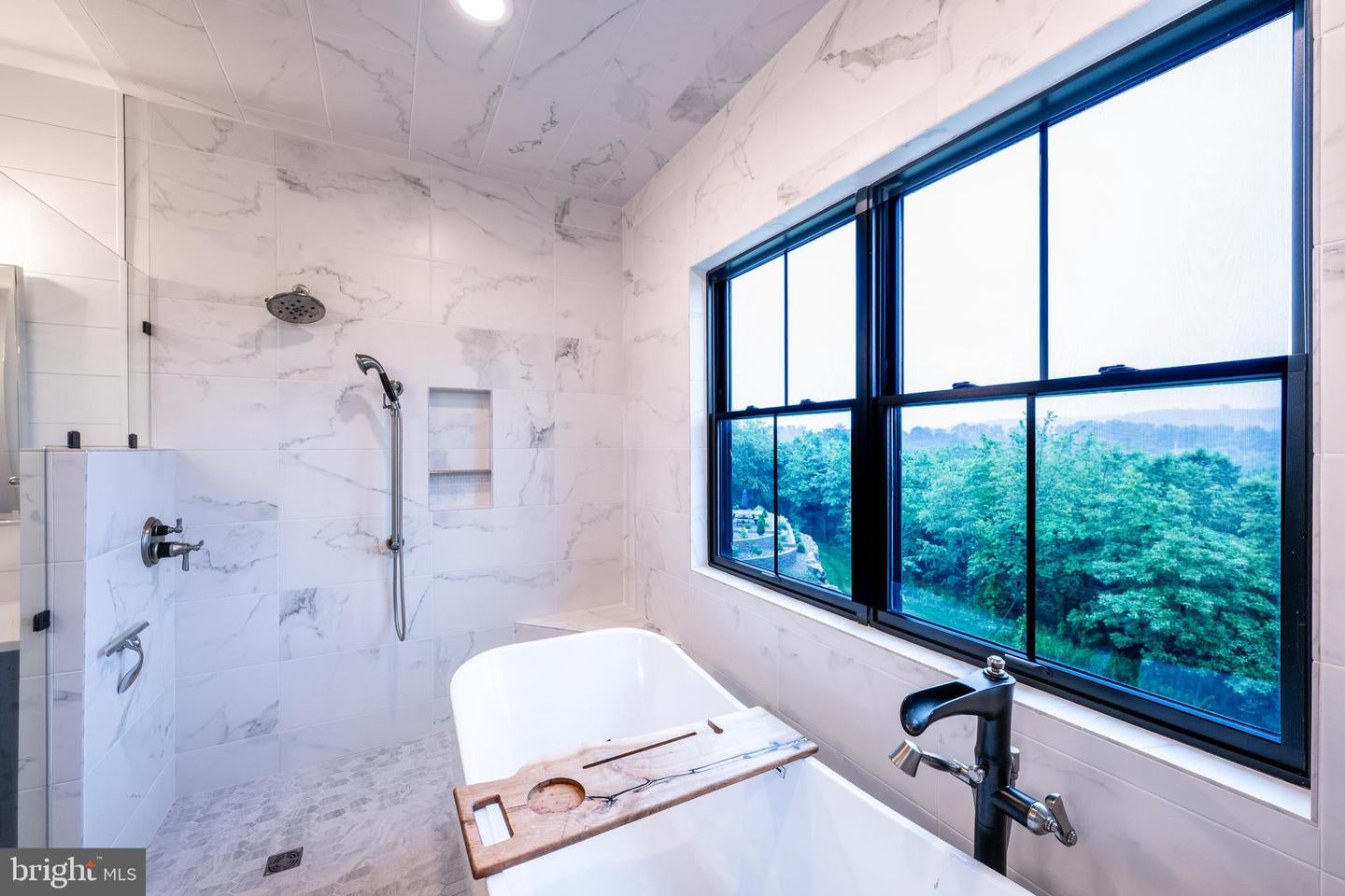 Kutztown, Pennsylvania, 19530, United States, 6 Bedrooms Bedrooms, ,5 BathroomsBathrooms,Residential,Active,1968418