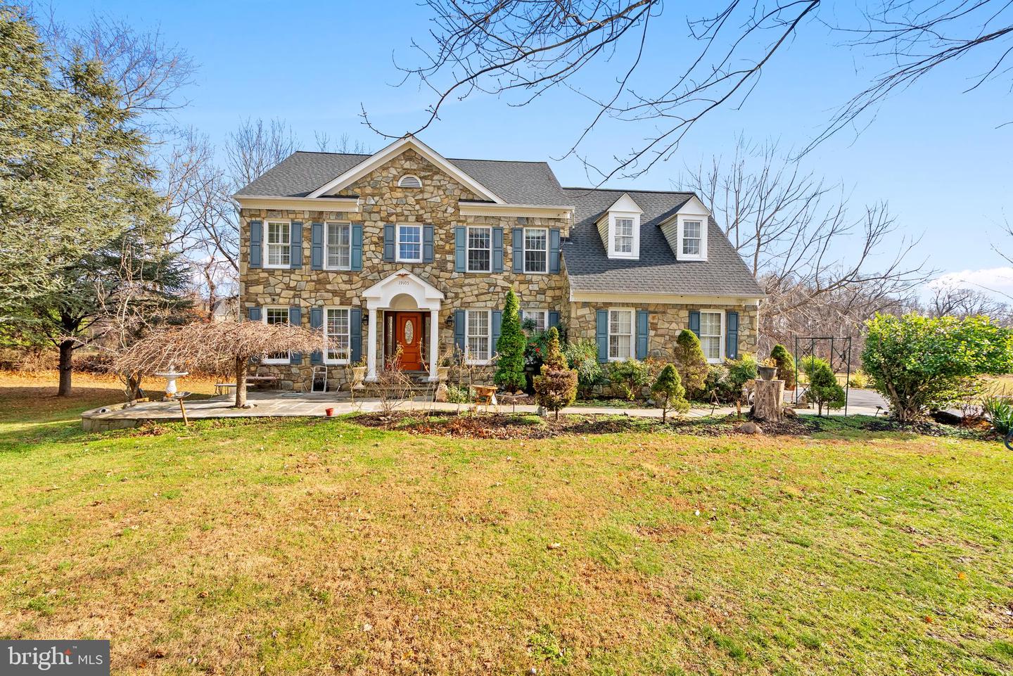 Gaithersburg, Maryland, 20879, United States, 5 Bedrooms Bedrooms, ,5 BathroomsBathrooms,Residential,Active,1999190