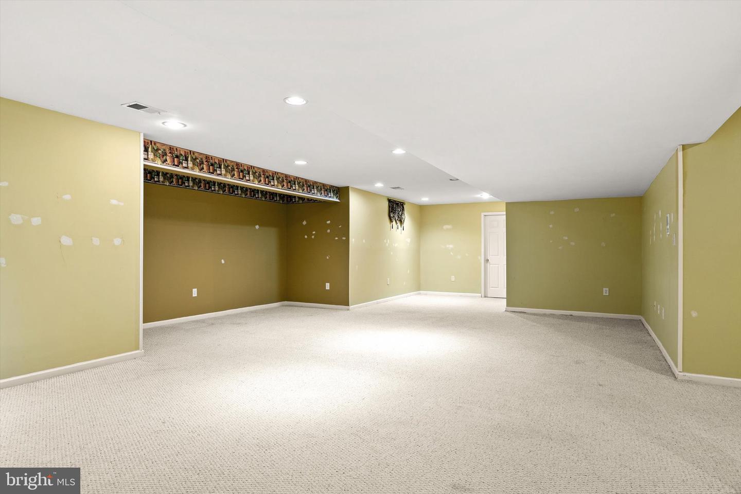 Allentown, New Jersey, 08501, United States, 4 Bedrooms Bedrooms, ,4 BathroomsBathrooms,Residential,Active,1897995