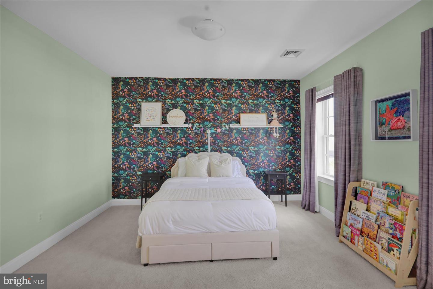 Lititz, Pennsylvania, 17543, United States, 5 Bedrooms Bedrooms, ,6 BathroomsBathrooms,Residential,Active,2045017