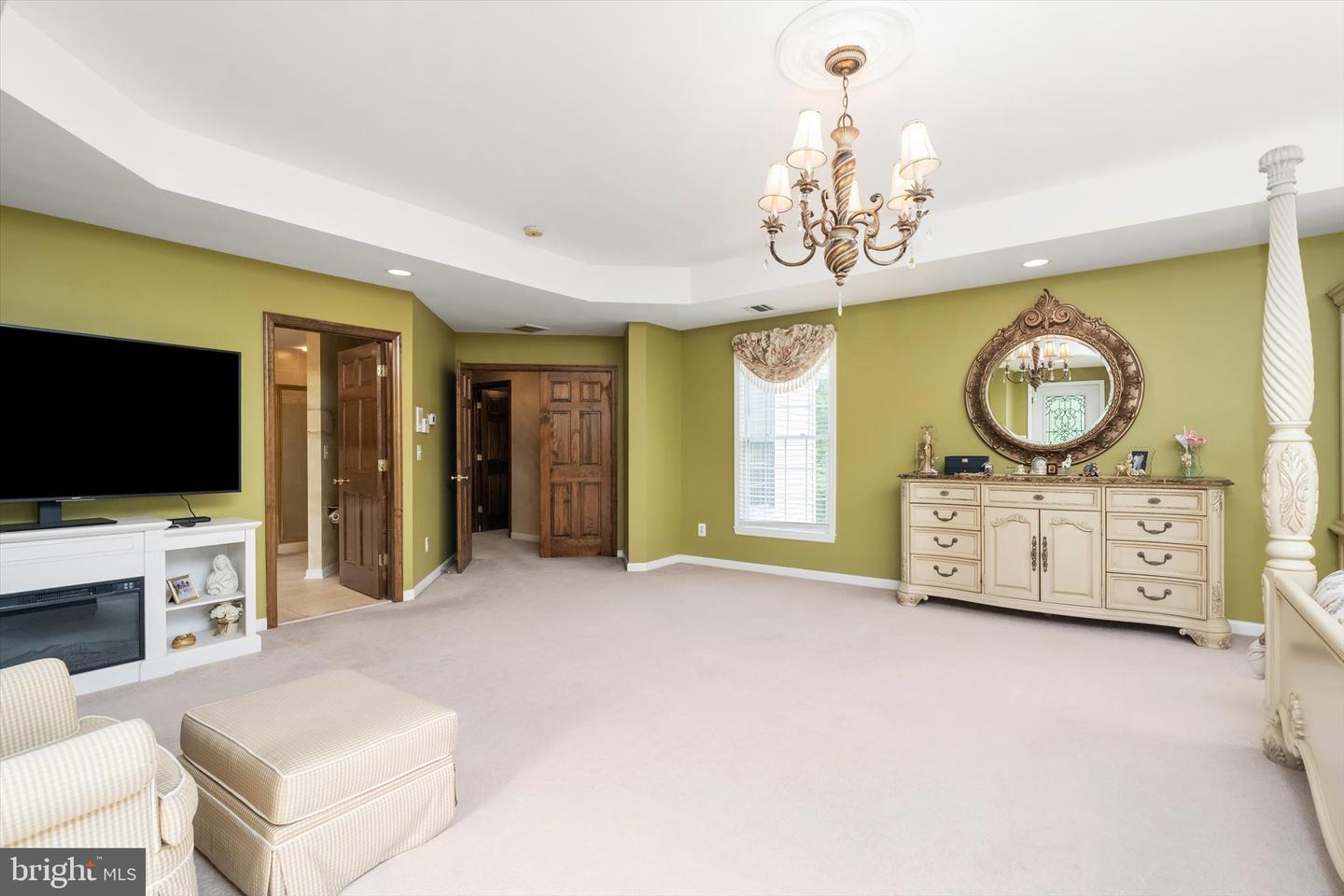 Robbinsville, New Jersey, 08691, United States, 6 Bedrooms Bedrooms, ,6 BathroomsBathrooms,Residential,Active,1953417