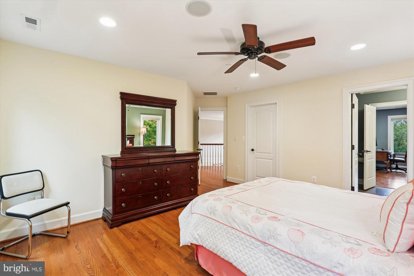 Olney, Maryland, 20832, United States, 4 Bedrooms Bedrooms, ,3 BathroomsBathrooms,Residential,Active,1969632