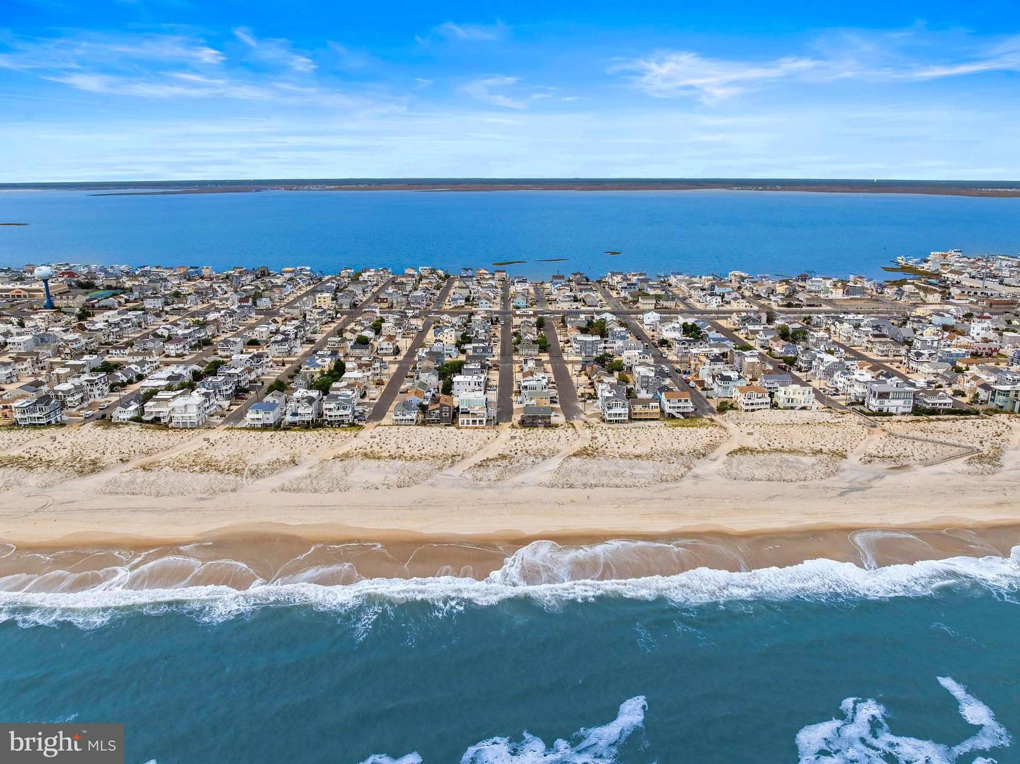 Long Beach Township, New Jersey, 08008, United States, 4 Bedrooms Bedrooms, ,2 BathroomsBathrooms,Residential,Active,1968112