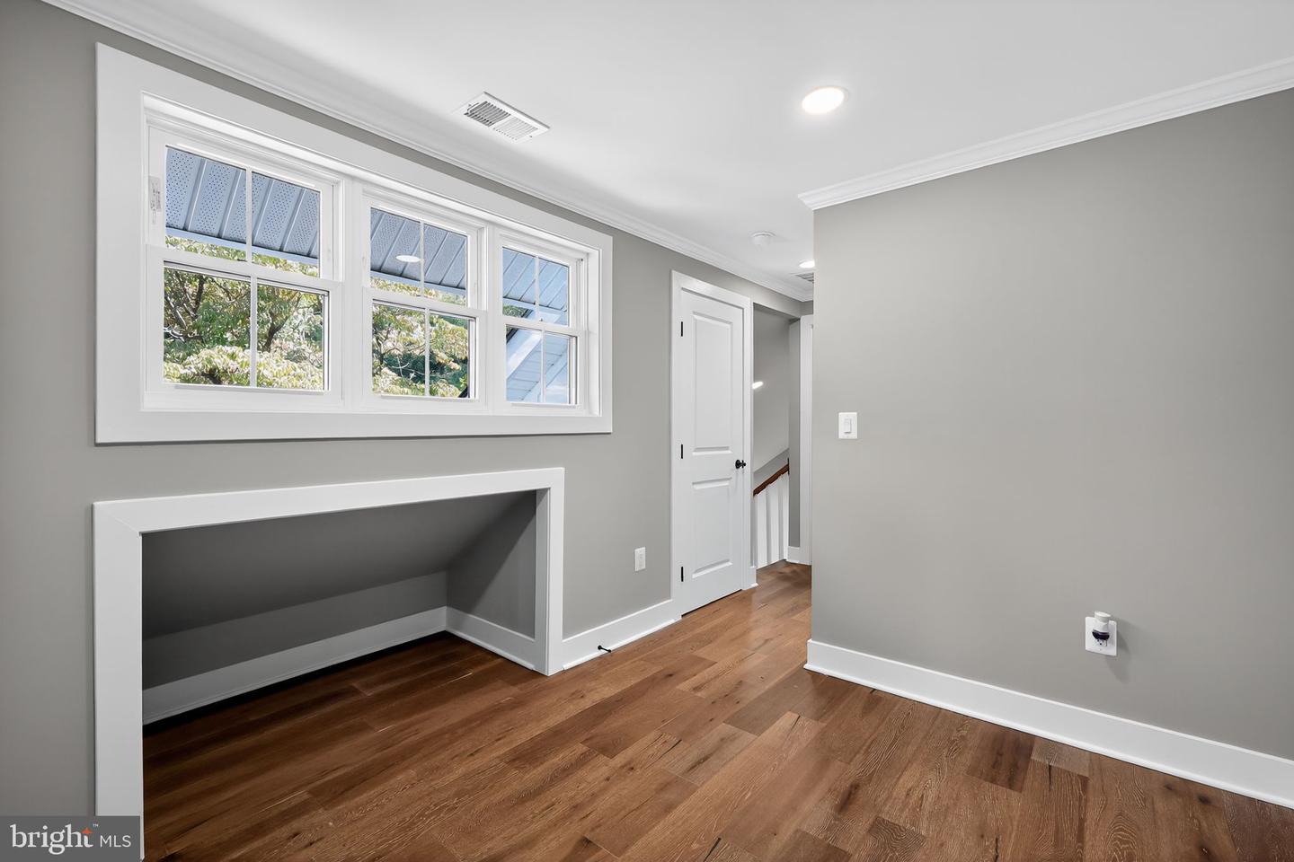 Annapolis, Maryland, 21401, United States, 3 Bedrooms Bedrooms, ,3 BathroomsBathrooms,Residential,Active,1934817