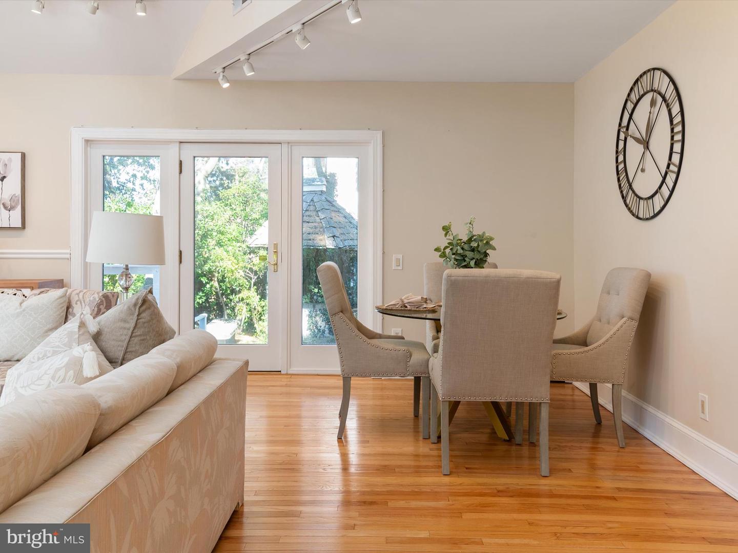 Edgewater, Maryland, 21037, United States, 3 Bedrooms Bedrooms, ,4 BathroomsBathrooms,Residential,Active,1965993