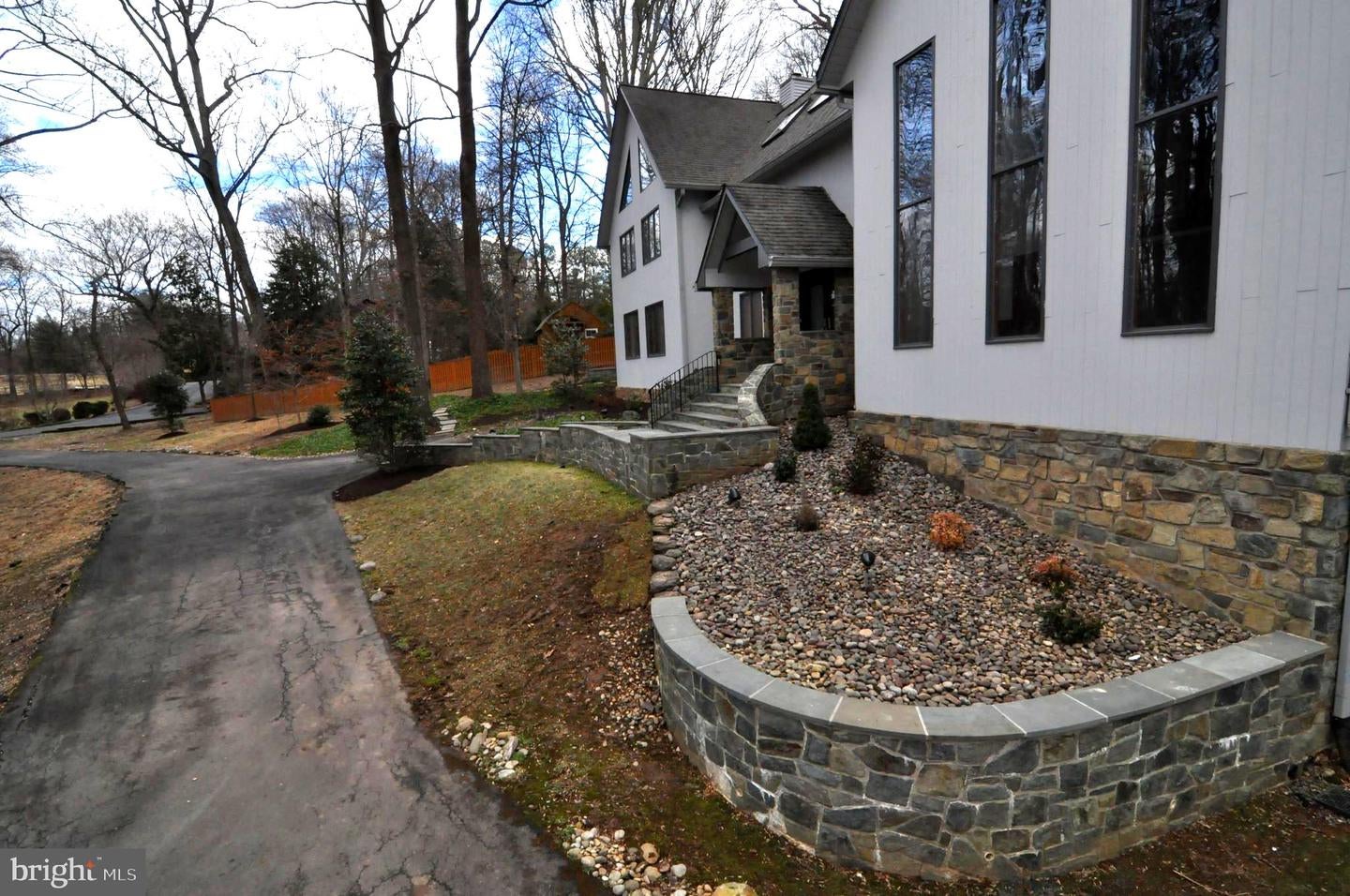 Great Falls, Virginia, 22066, United States, 4 Bedrooms Bedrooms, ,4 BathroomsBathrooms,Residential,Active,1936627