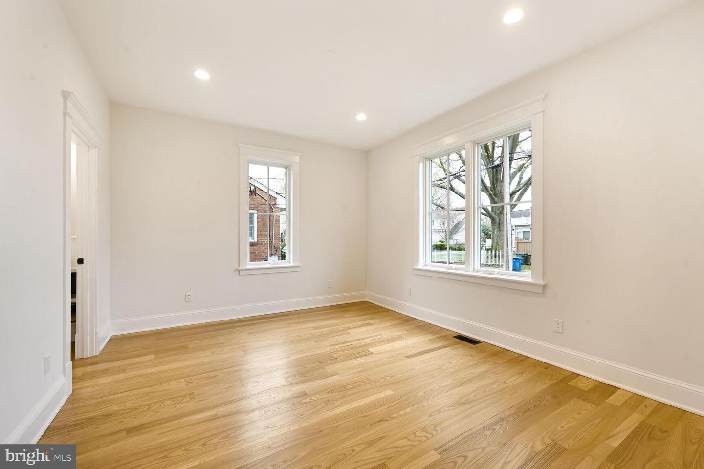 Alexandria, Virginia, 22301, United States, 6 Bedrooms Bedrooms, ,6 BathroomsBathrooms,Residential,Active,1825083