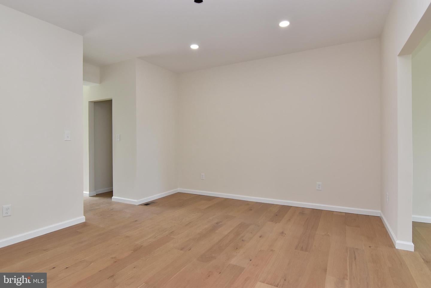 Bethany Beach, Delaware, 19930, United States, 5 Bedrooms Bedrooms, ,5 BathroomsBathrooms,Residential,Active,1824497