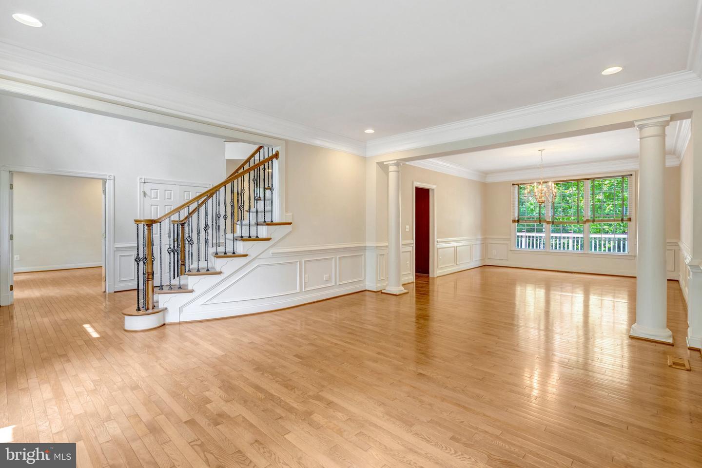 Haymarket, Virginia, 20169, United States, 5 Bedrooms Bedrooms, ,5 BathroomsBathrooms,Residential,Pending,2031766