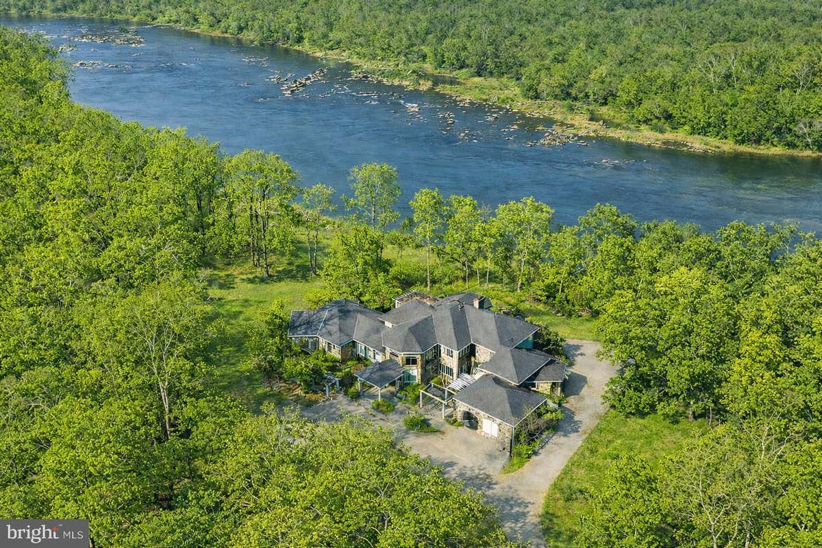 Недвижимость