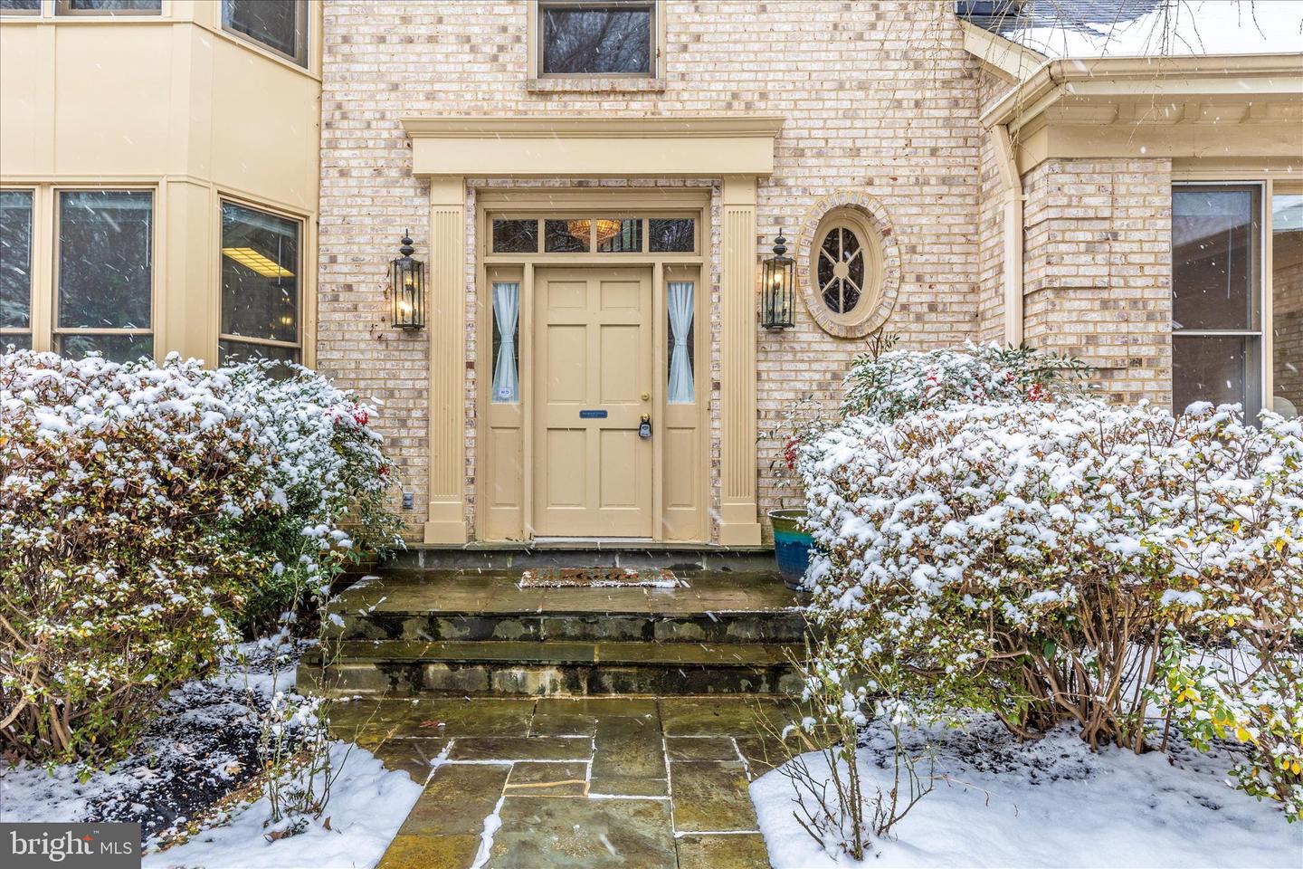 Potomac, Maryland, 20854, United States, 4 Bedrooms Bedrooms, ,5 BathroomsBathrooms,Residential,Active,2002617