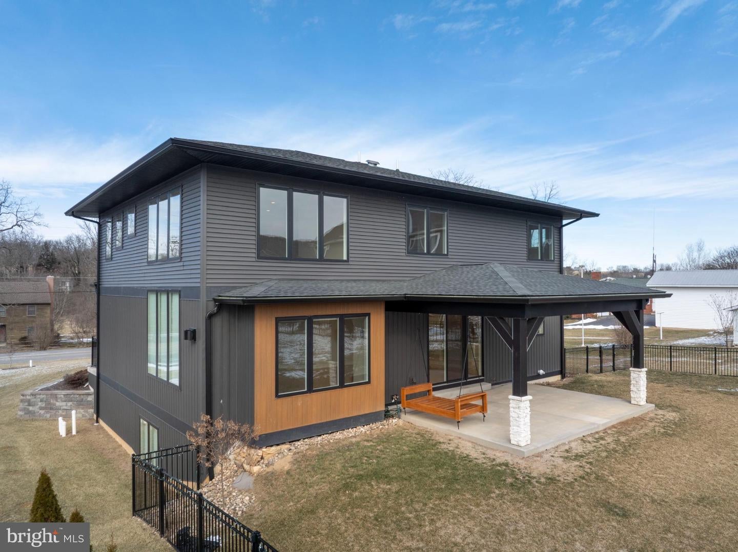 State College, Pennsylvania, 16801, United States, 4 Bedrooms Bedrooms, ,4 BathroomsBathrooms,Residential,Active,2012913