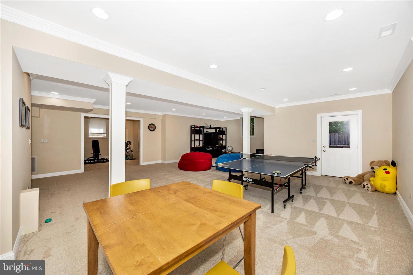 Kensington, Maryland, 20895, United States, 5 Bedrooms Bedrooms, ,5 BathroomsBathrooms,Residential,Active,2044984