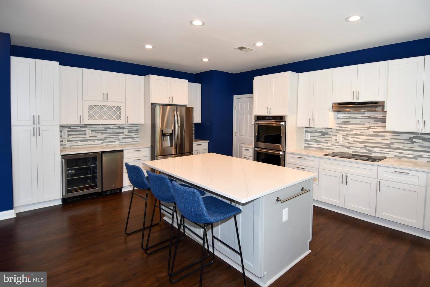 Ashburn, Virginia, 20147, United States, 6 Bedrooms Bedrooms, ,5 BathroomsBathrooms,Residential,Active,1914776