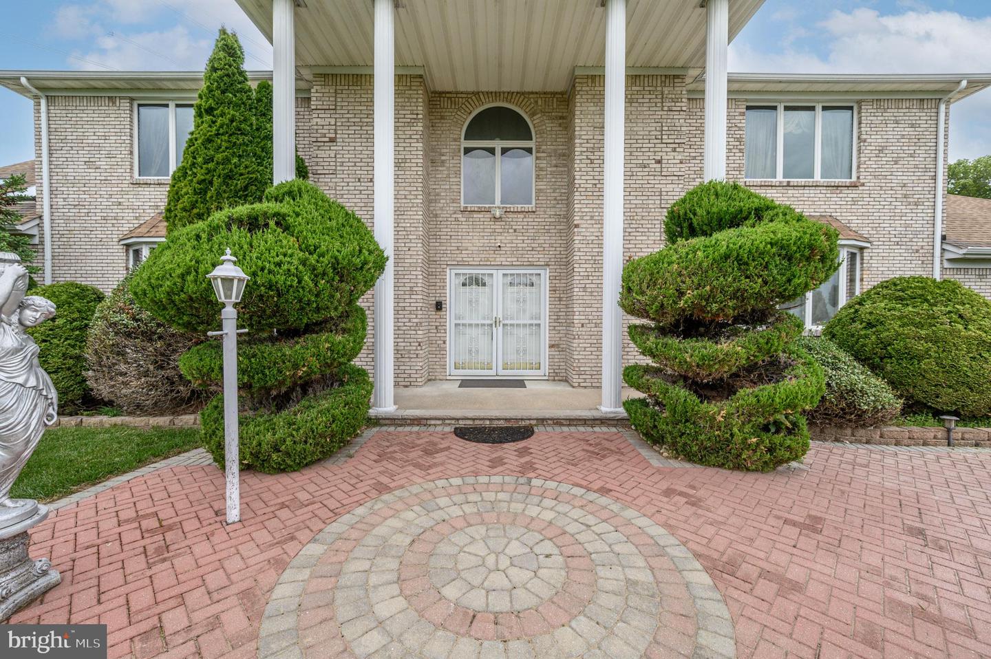 Monmouth Junction, New Jersey, 08852, United States, 5 Bedrooms Bedrooms, ,6 BathroomsBathrooms,Residential,Active,2044533
