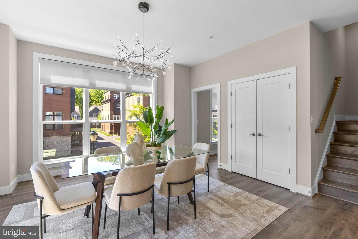 Rockville, Maryland, 20852, United States, 5 Bedrooms Bedrooms, ,5 BathroomsBathrooms,Residential,Active,2044158