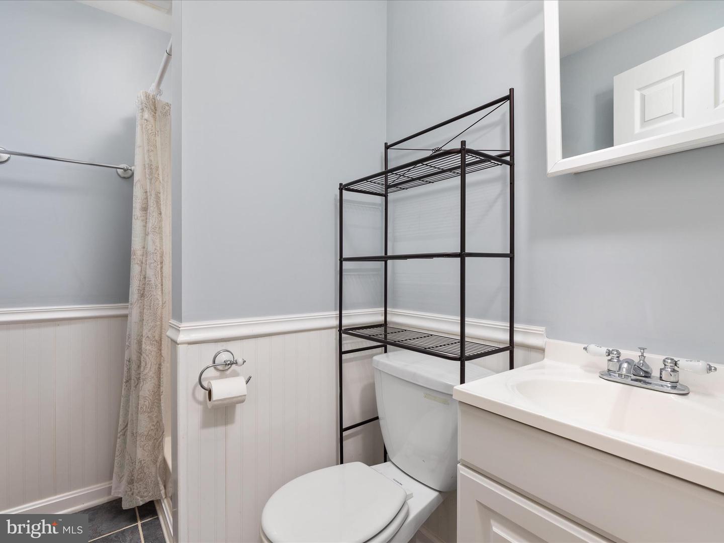 Amissville, Virginia, 20106, United States, 4 Bedrooms Bedrooms, ,4 BathroomsBathrooms,Residential,Active,1929462