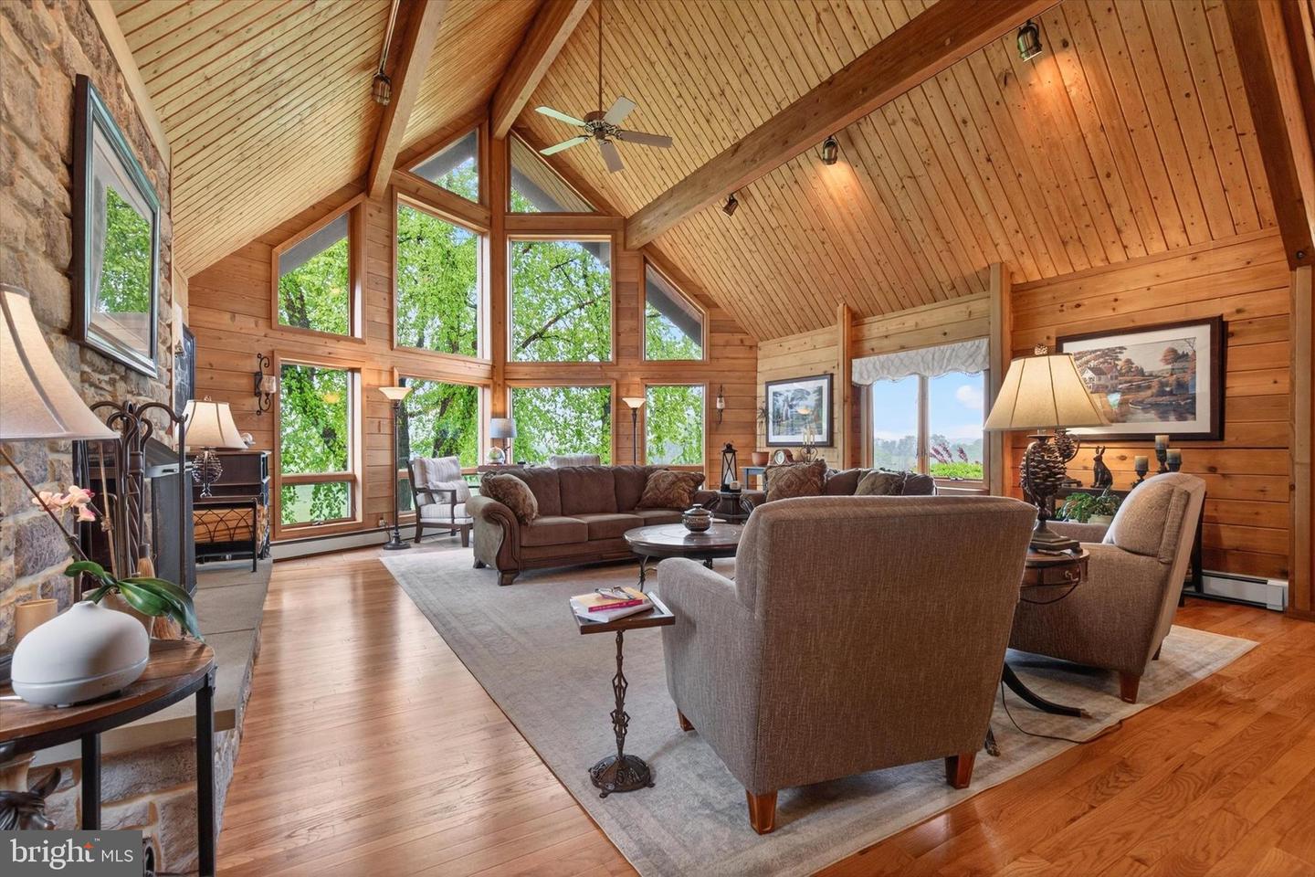 Harrisburg, Pennsylvania, 17112, United States, 3 Bedrooms Bedrooms, ,4 BathroomsBathrooms,Residential,Active,2045613