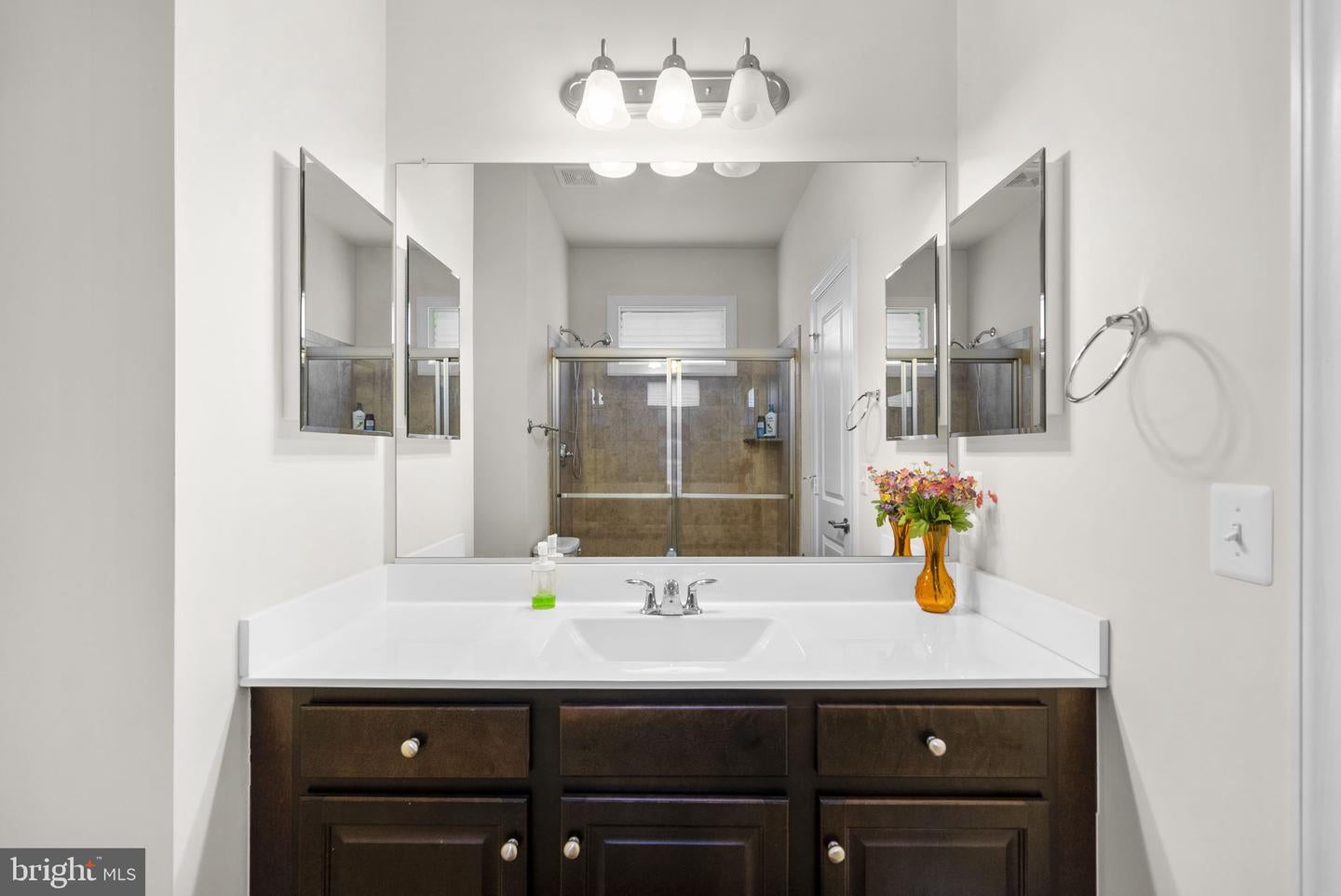 Clarksburg, Maryland, 20871, United States, 4 Bedrooms Bedrooms, ,4 BathroomsBathrooms,Residential,Active,2037095